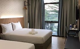 Hotel 99 Seri Kembangan Serdang